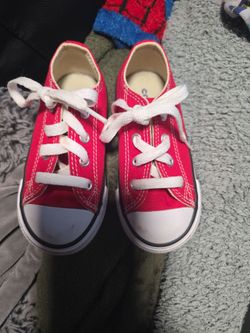 Toodlers shoes 7c