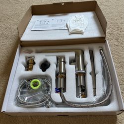 Roman bathtub faucet