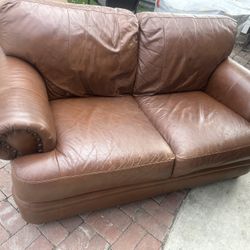Sofa  Free