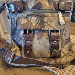 Realtree Hardwoods Womens Crossbody From Cabelas