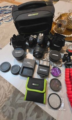 Nikon D3500 DSLR Camera With Battery, Charger, Case, Lead, Strap & 18-55mm Le