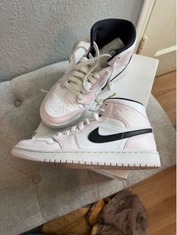 Jordan 1 Mid Barely Rose (Women's)
