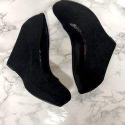 Madden Girl Black Valia Style Platform Wedge Heels | Size 7 | Comes with Box!