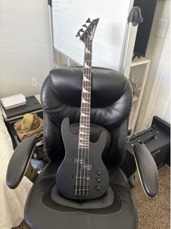 Jackson Concert bass Minion