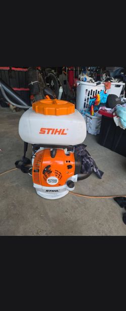 Backpack blower 200