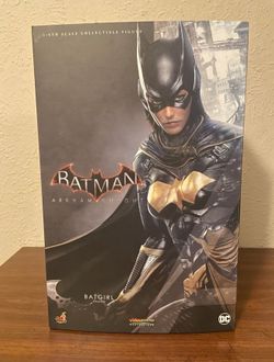 Hot Toys Batman Arkham Knight Batgirl 1:6 Scale Figure Barbara Gordon DC