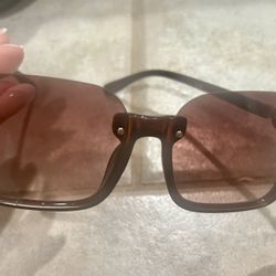 Women's sunglasses
