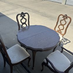 🍽️ Vintage Solid Wood Dining Set – Round Table w/ 6 Chairs & Leaf Extension
