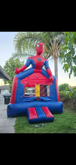 Spiderman Jumper 15' H x.12'