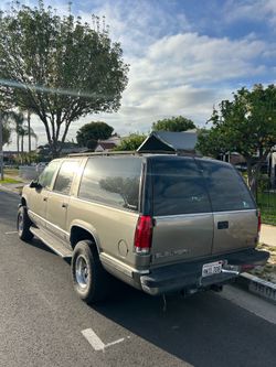 1999 GMC Suburban
