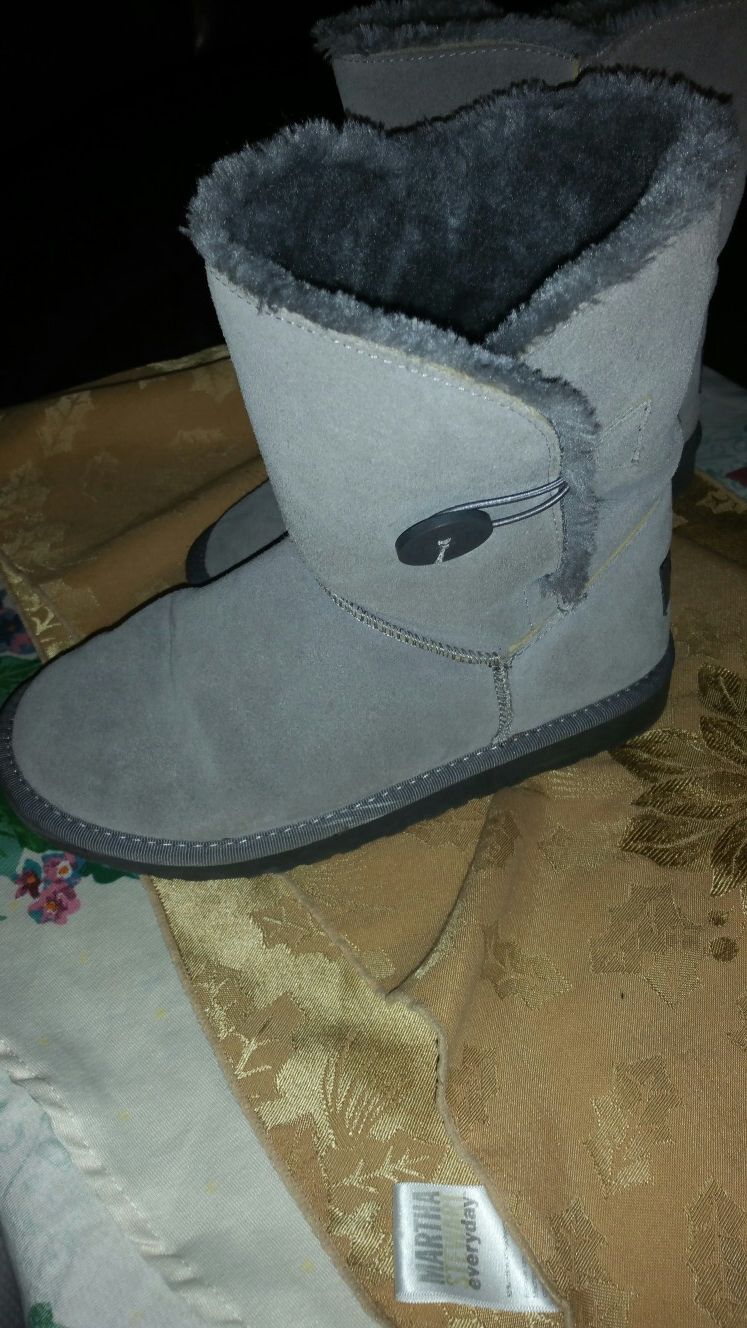 Ugg women