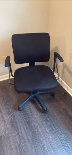 Office Chair with Armrests