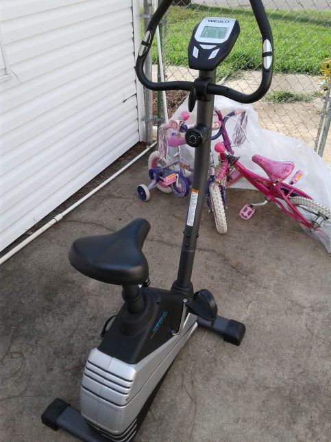 Weslo pursuit CT 2.2 exercise bike in Newport News by Lee Hall