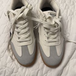 Reebok Shoes Size 8M