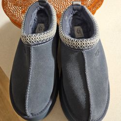 Ugg's Women's Tazz Slippers in Desert Blue
