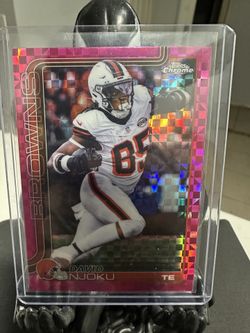 David njoku pink x fractor topps 2025