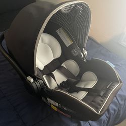 Graco Carseat With Base 