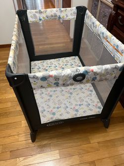 Kids bed Graco
