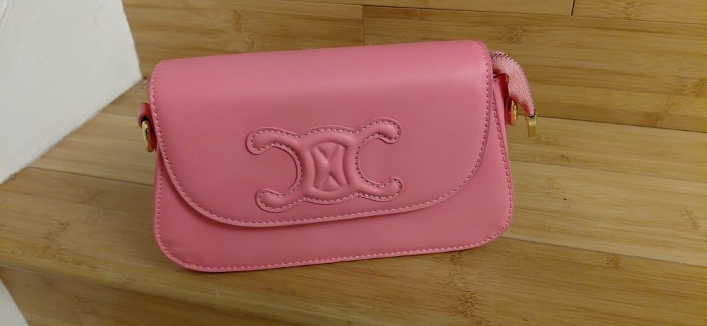 Brand New Crossbody Or Shoulder Bag Comes With 2 Belts 