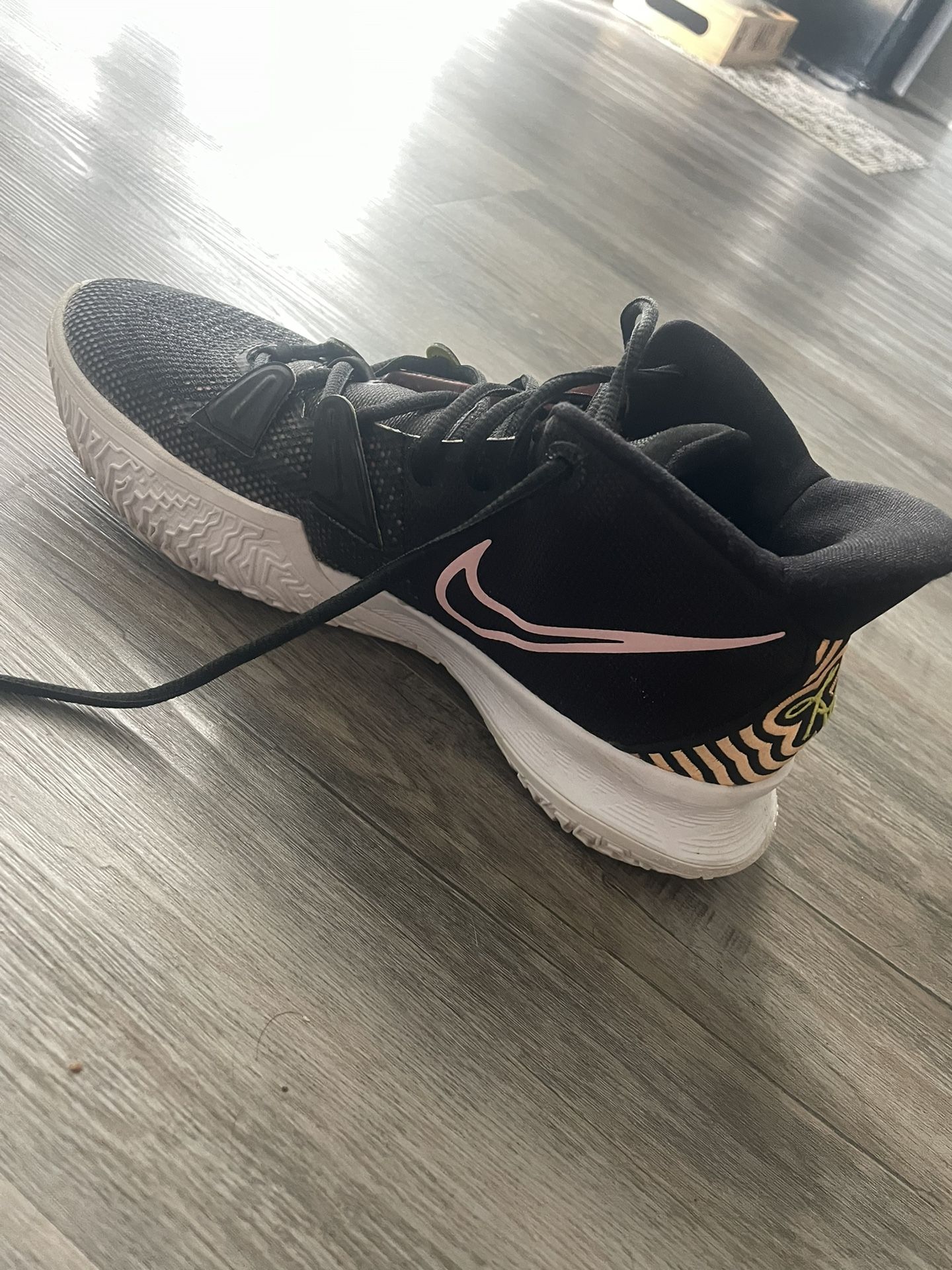 Kyrie Seven Basketball Shoes