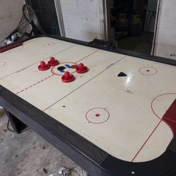 Air Hockey Table 3.5x 7 Ft 