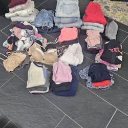 69 Piece Used Clothing Lot For Preteen/teen Girl (Sizes Girls Xl Through Womens XS/S)
