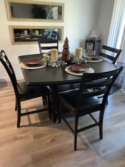 Dinning Table / Comedor
