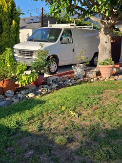1995 Ford E-250 extended cargo van