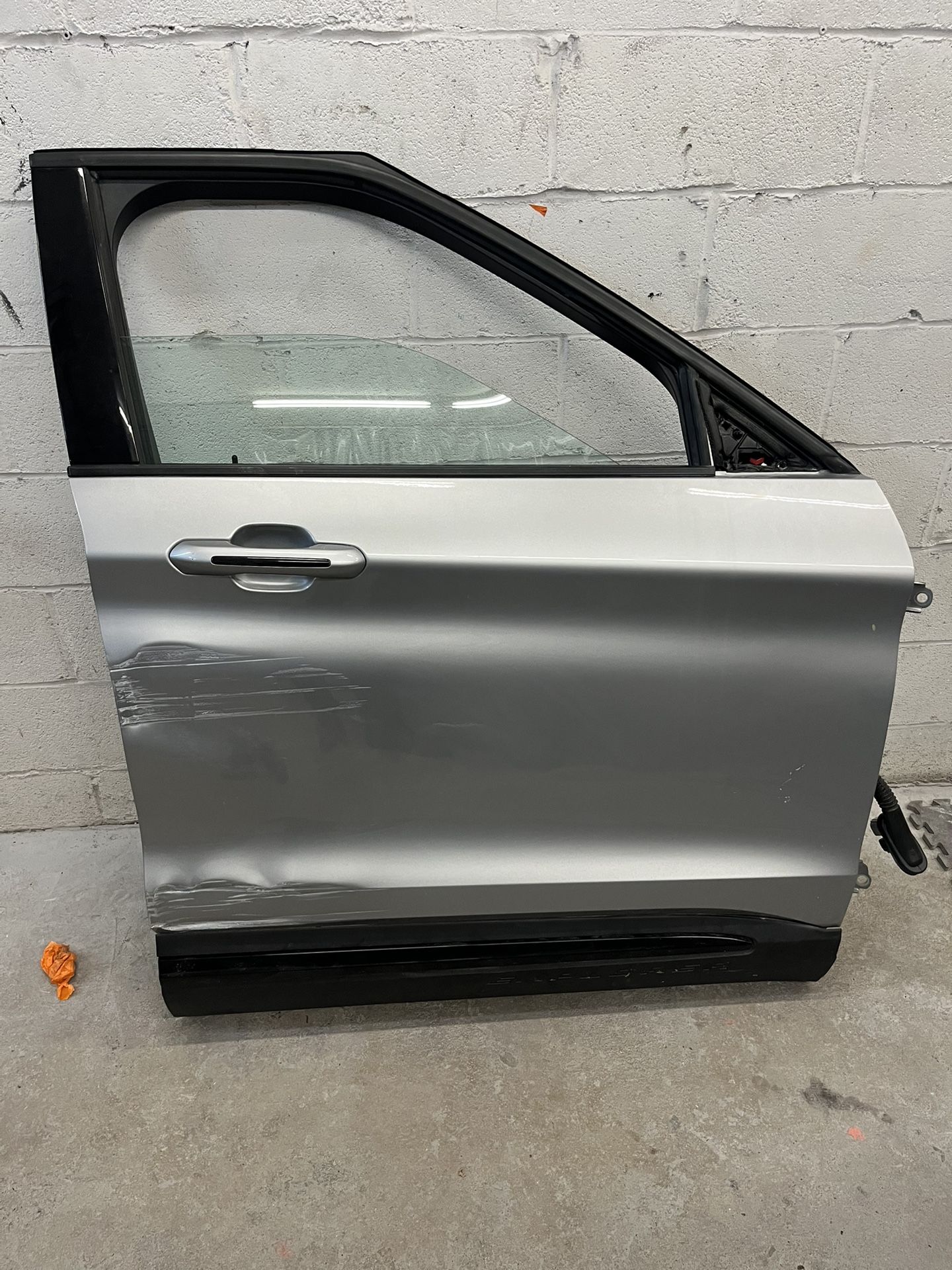2020 Ford Explorer Front And Rear Passenger Side Doors