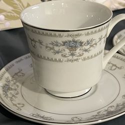 Vintage 1970’s Wade Fine Porcelain Diane Tea Cup & Saucer set of 2