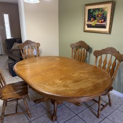 Kitchen Table 4 Chairs 