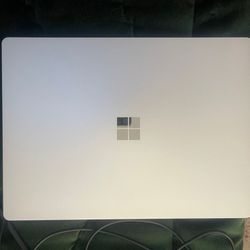 Microsoft Laptop 2 13-inch (2018) - Core i5-8250U - 8 GB - SSD 256 GB