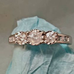 Vera Wang Collection 3 Stone Diamond Ring