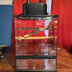 Like New Exo Terra Front Opening Reptile Terrarium/Tank! (18in Length x 18in Width X 24in Height)