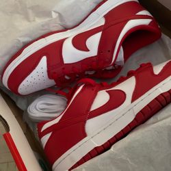 Nike Dunk Low University Red Size 9 (tradable)