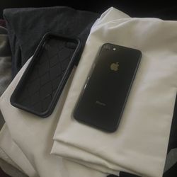 iPhone 8 With Case 