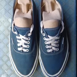 Vans Casual  low Top  off wall 