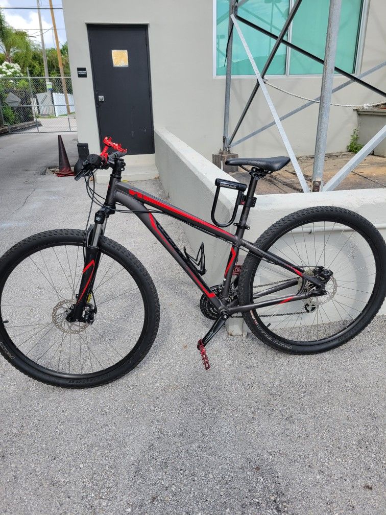 Specialized 2014 Hardrock Disc SE 29
