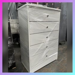 Dresser/ Five drawers dresser