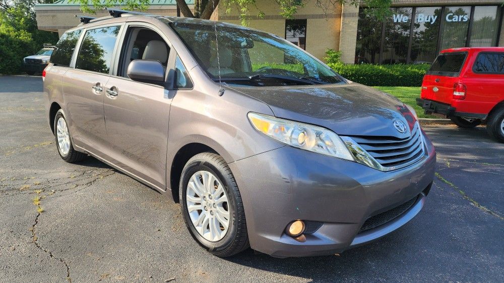 2013 Toyota Sienna