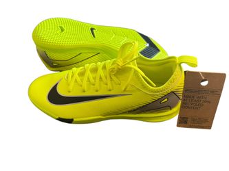 Nike Mercurial Vapor 16 Academy IC Youth Size 6 Womens Size 7.5 Volt Indoor Soccer Shoes 