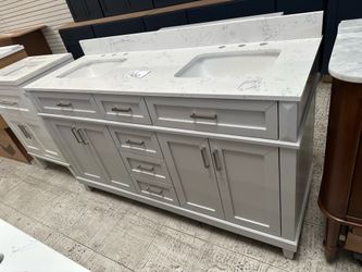 Bathroom cabinet