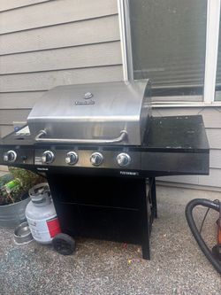 Char-Broil Performance Gas Grill