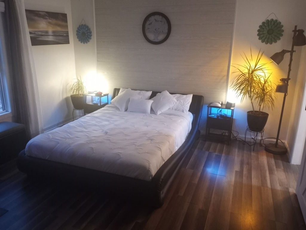 Free Gaming Chair And Platform Sled Queen Size Bed Frame