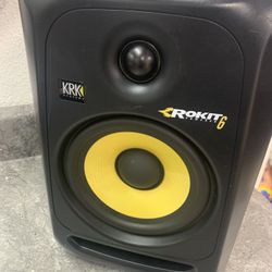 Krk Rokit 6 $50 Very Tight.