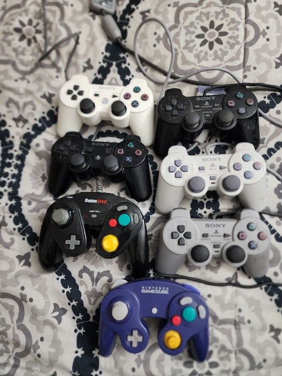 Playstation And Nintendo Controllers