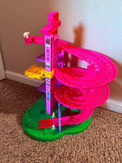Barbie Hot Wheel Racetrack
