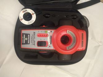 Black & Decker BULLSEYE LASER LEVEL & Stud FINDER w Case BDL 110S