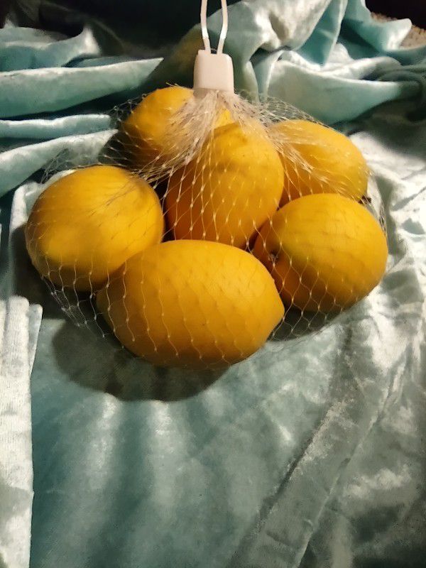 Way Fair Allen Grove False Realistic Lemons 6 In Bag
