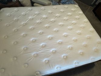 Comfortable mattress in very good condition